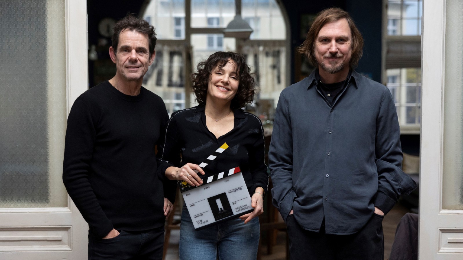 (from left): Tom Tykwer, Nicolette Krebitz, Lars Eidinger on the set of 'Das Licht'